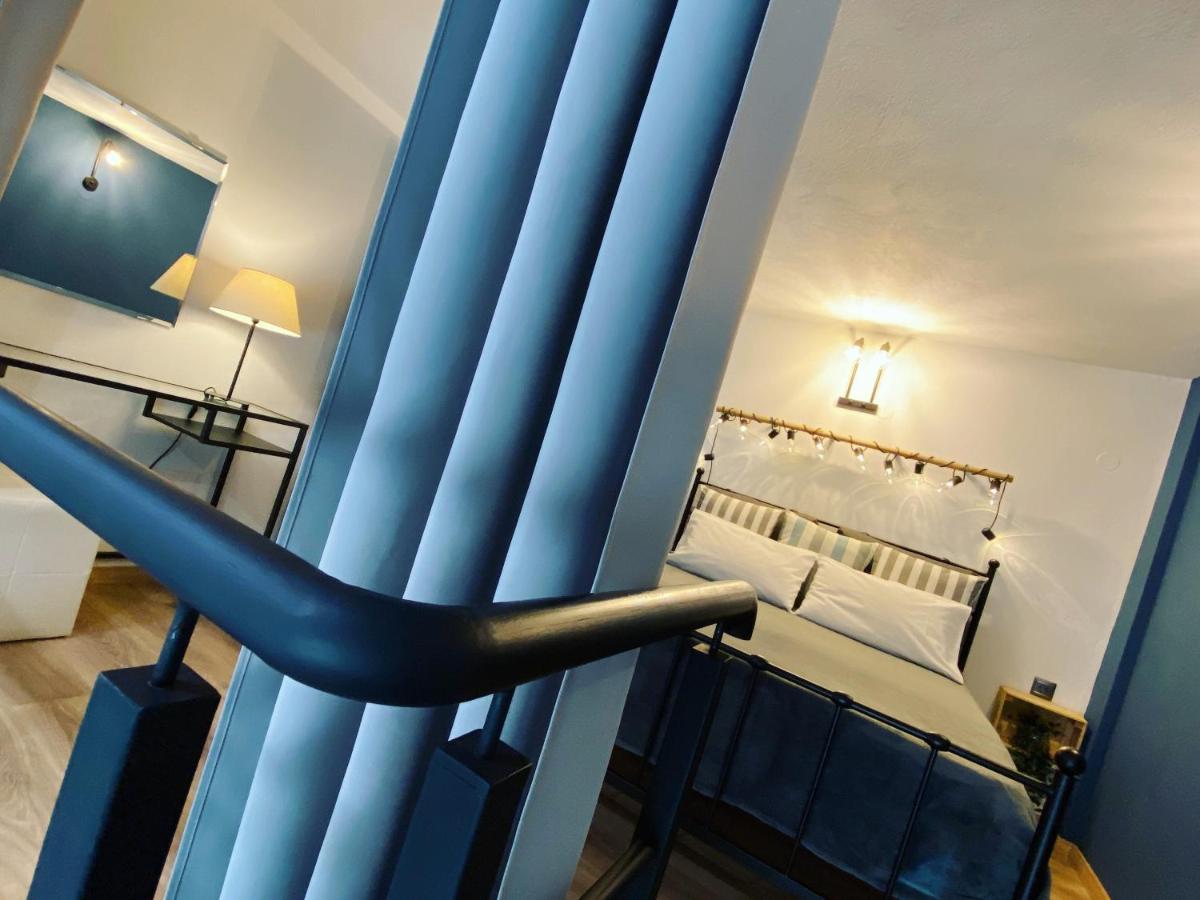 شقة 48 Downtown Lofts Néa Péramos المظهر الخارجي الصورة