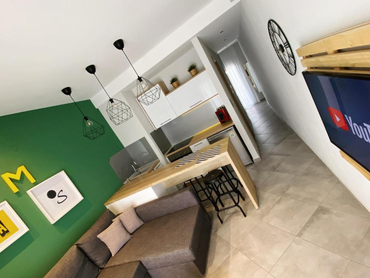 شقة 48 Downtown Lofts Néa Péramos المظهر الخارجي الصورة
